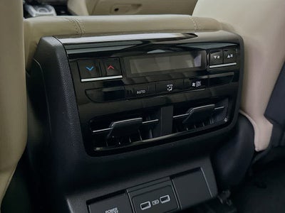 Acura MDX 2023 con paquete tecnológico