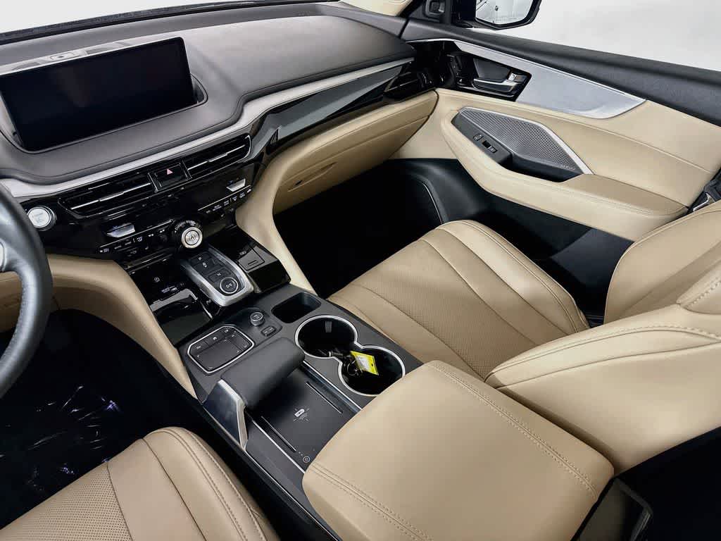 Acura MDX 2024 con paquete tecnológico