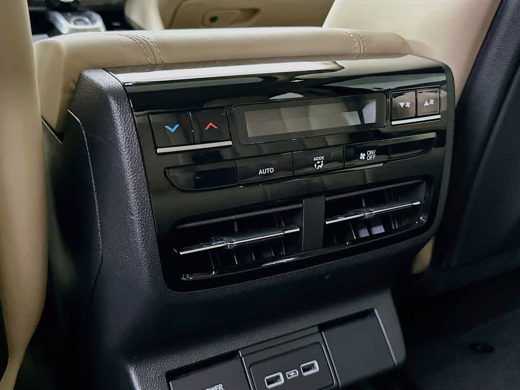 Acura MDX 2024 con paquete tecnológico