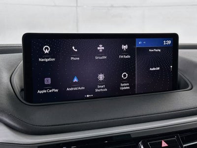 Acura MDX 2024 con paquete tecnológico