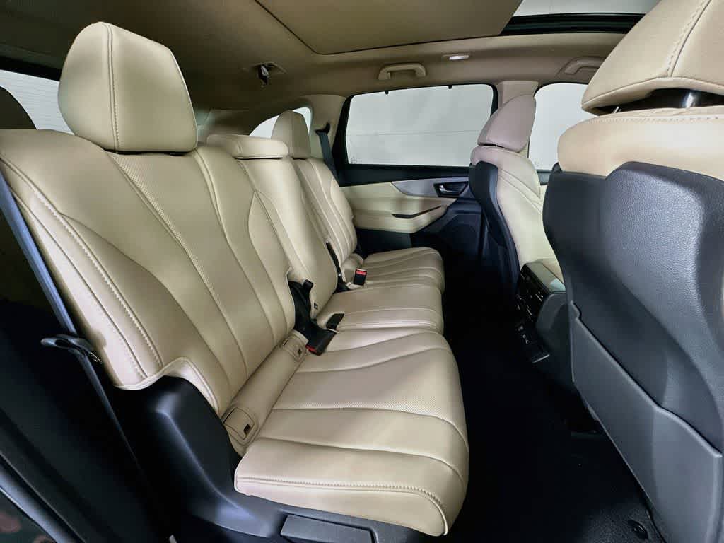 Acura MDX 2024 con paquete tecnológico