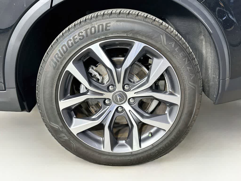 Acura MDX 2024 con paquete tecnológico