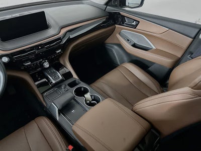 Acura MDX 2024 con paquete tecnológico