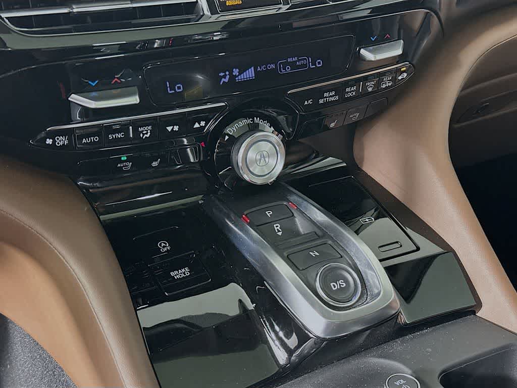 Acura MDX 2024 con paquete tecnológico