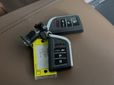 Acura MDX 2024 con paquete tecnológico