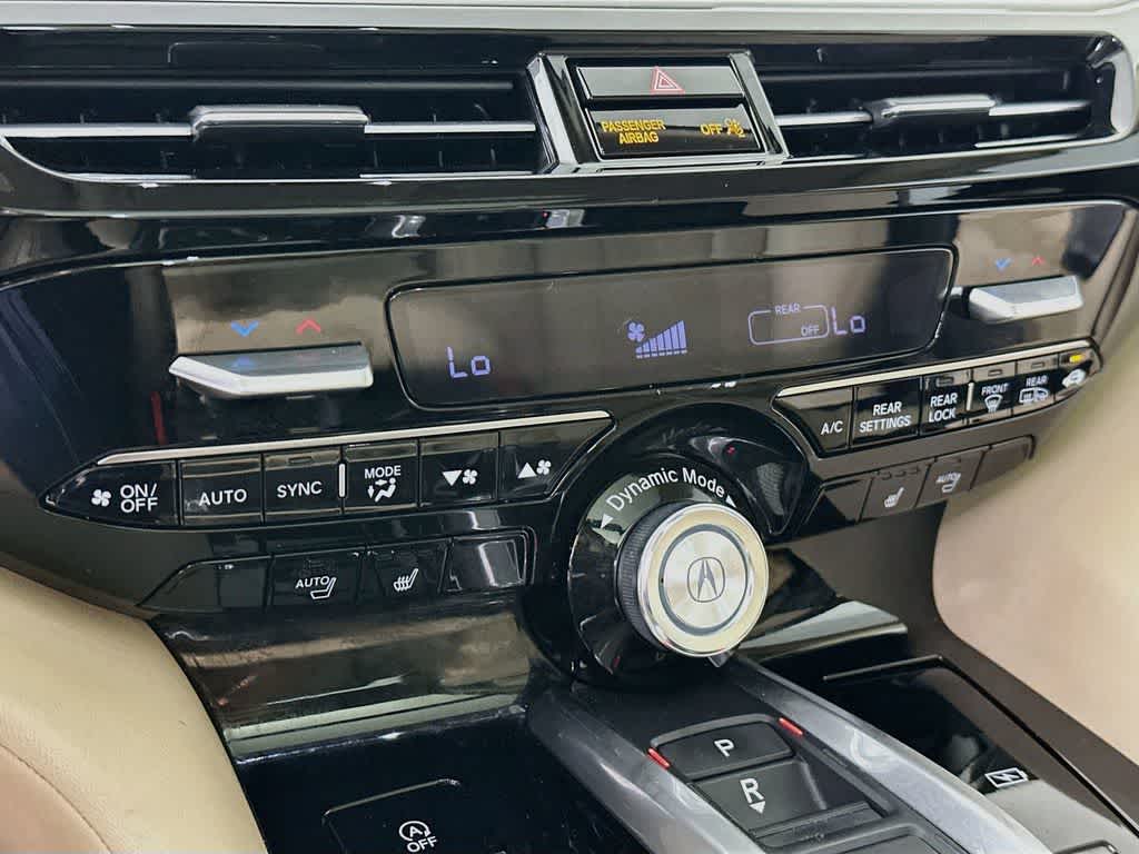 Acura MDX 2023 con paquete tecnológico
