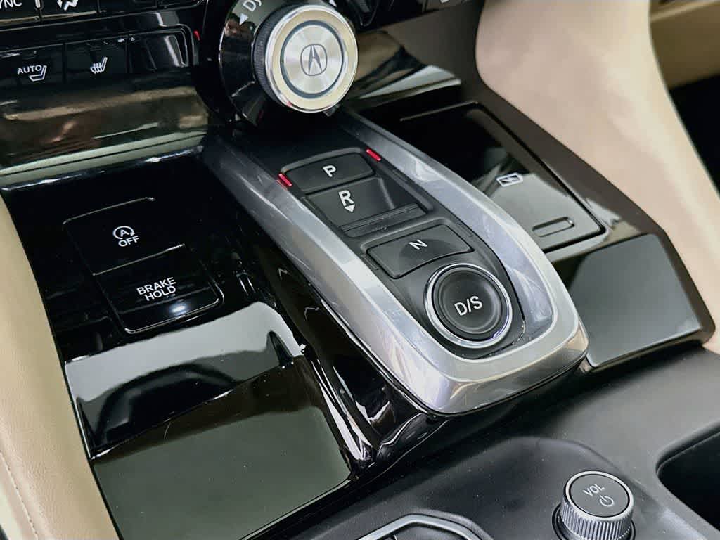 Acura MDX 2023 con paquete tecnológico