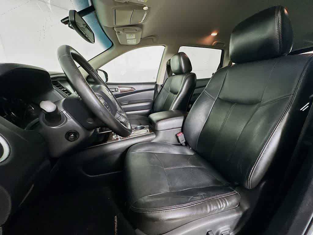 Nissan Pathfinder Platinum 2013