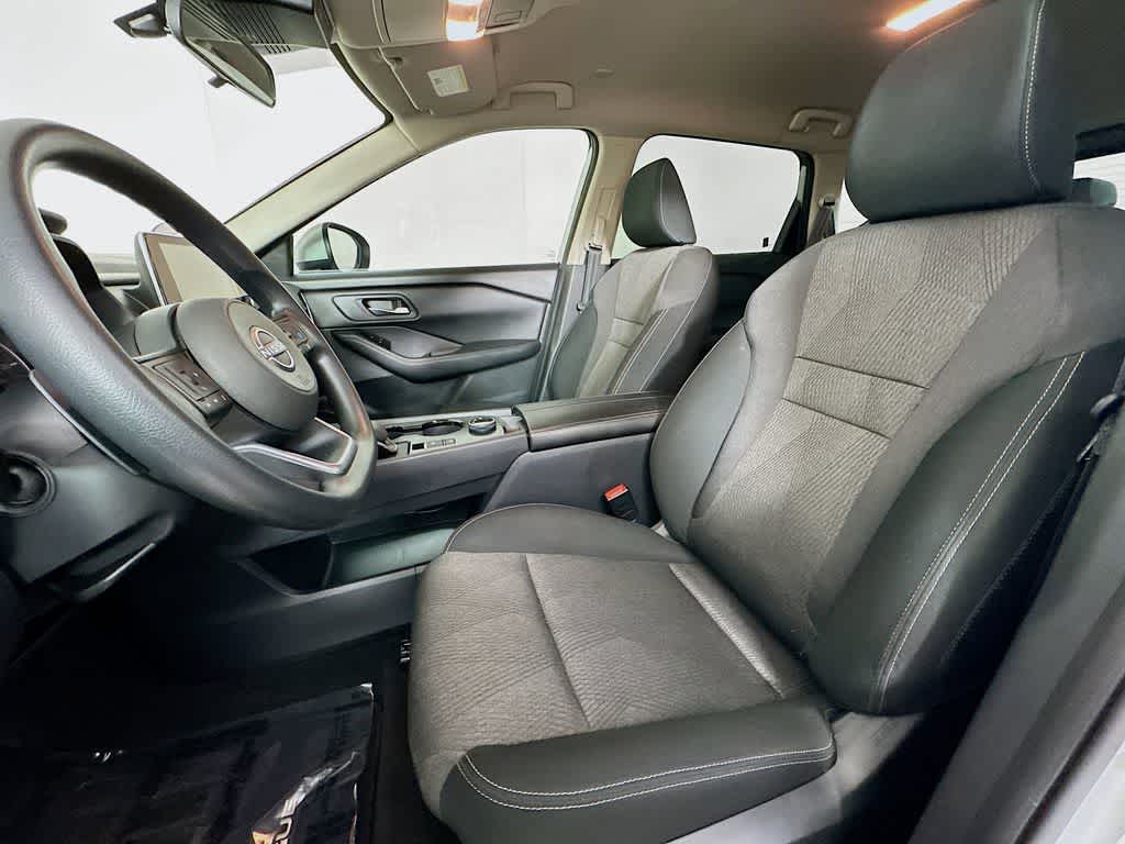 Nissan Rogue SV 2024