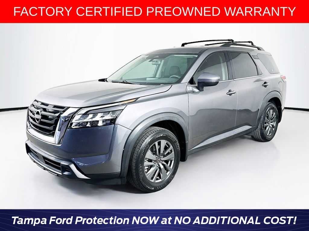 Nissan Pathfinder SV 2022