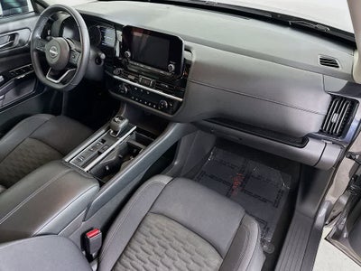 Nissan Pathfinder SV 2022