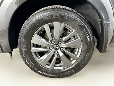 Nissan Pathfinder SV 2022