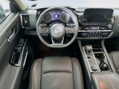 Nissan Pathfinder SL 2023