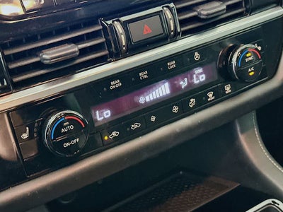 Nissan Pathfinder SL 2023