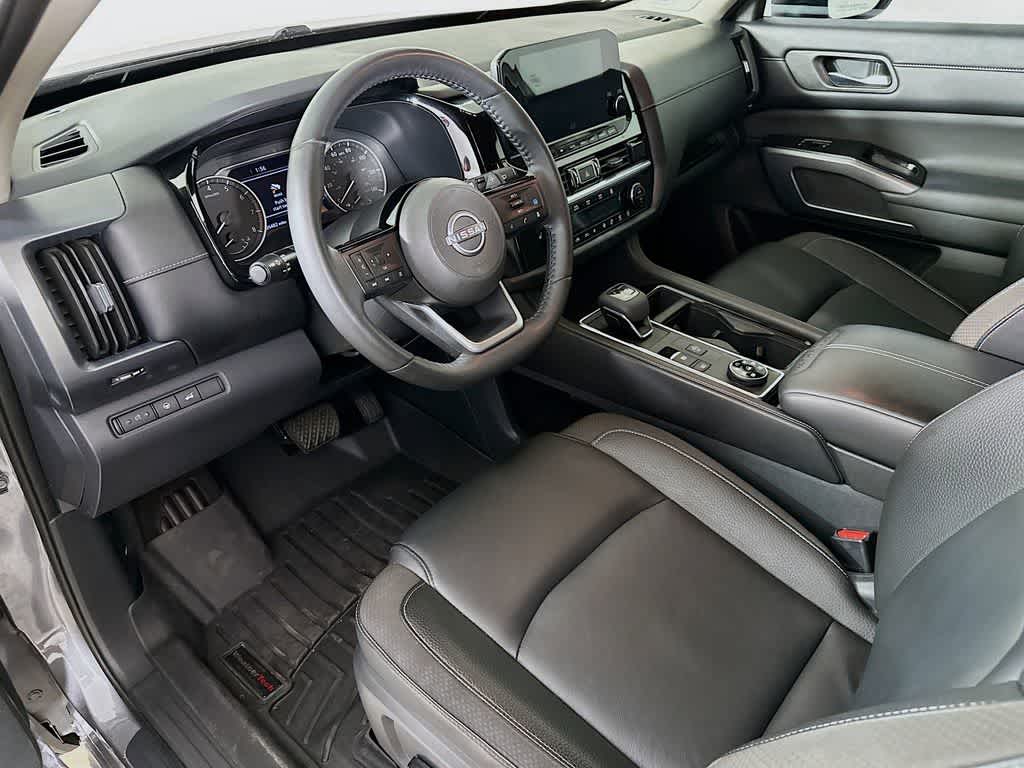 Nissan Pathfinder SL 2023