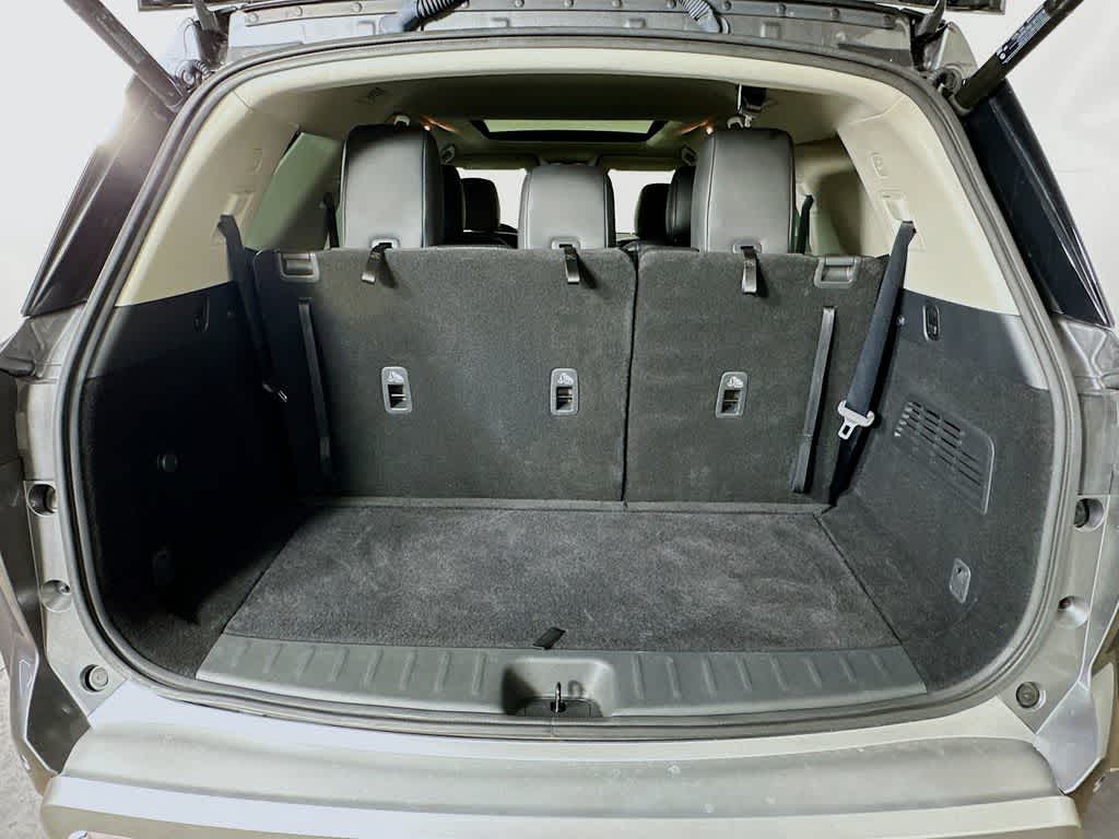 Nissan Pathfinder SL 2023