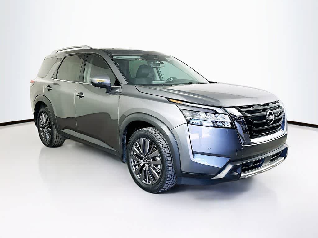 Nissan Pathfinder SL 2023