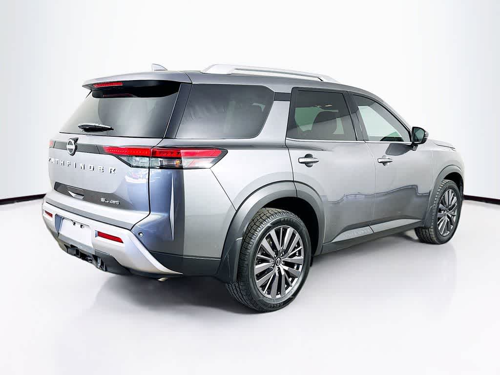 Nissan Pathfinder SL 2023