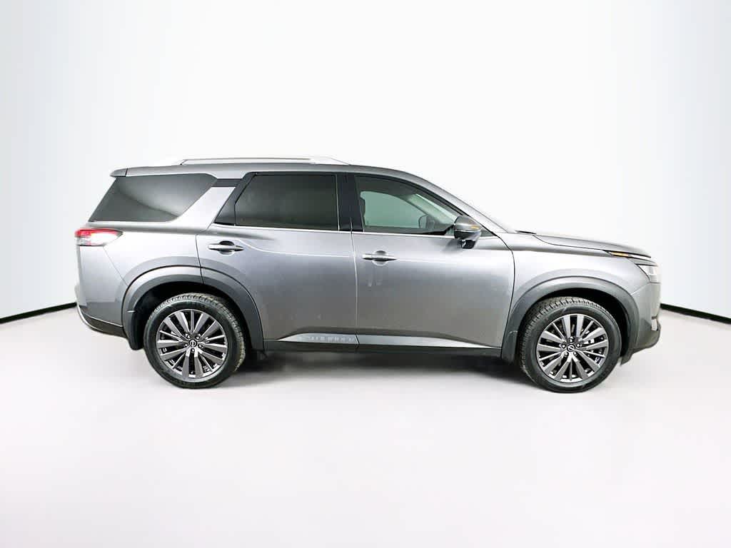 Nissan Pathfinder SL 2023