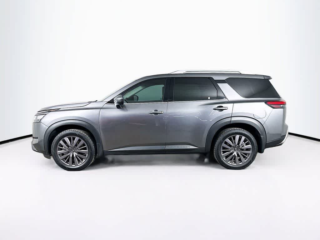Nissan Pathfinder SL 2023