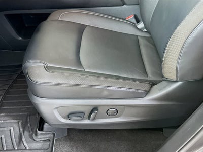Nissan Pathfinder SL 2023