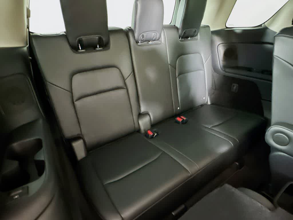 Nissan Pathfinder SL 2023