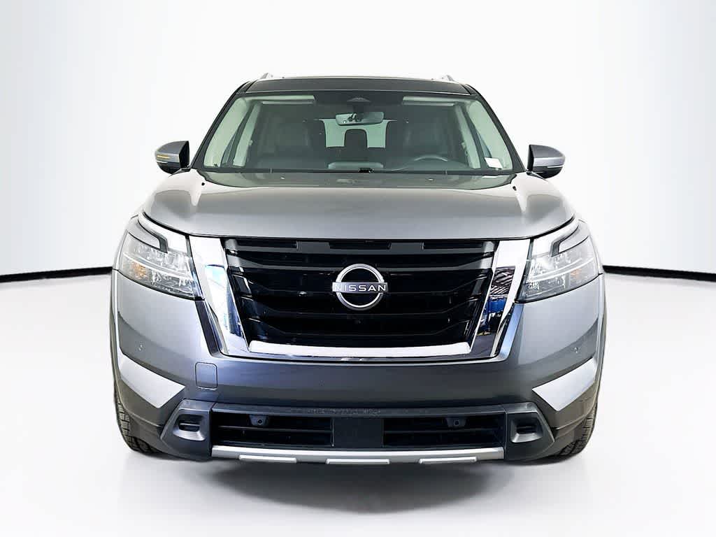 Nissan Pathfinder SL 2023