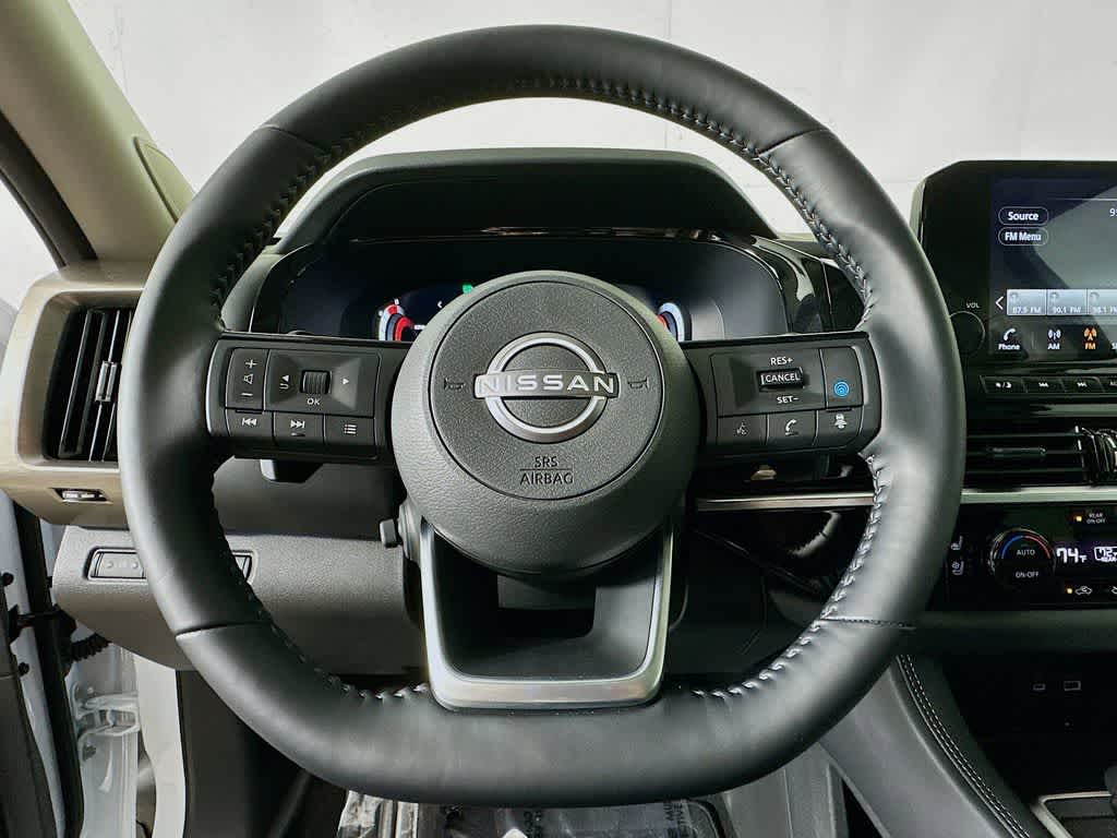 Nissan Pathfinder Platinum 2025