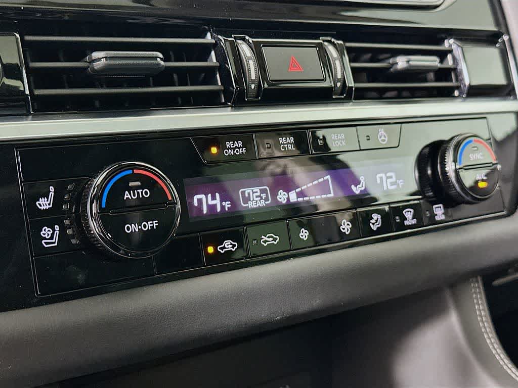 Nissan Pathfinder Platinum 2025