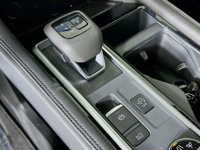 Nissan Pathfinder Platinum 2025