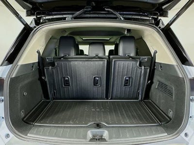 Nissan Pathfinder Platinum 2025