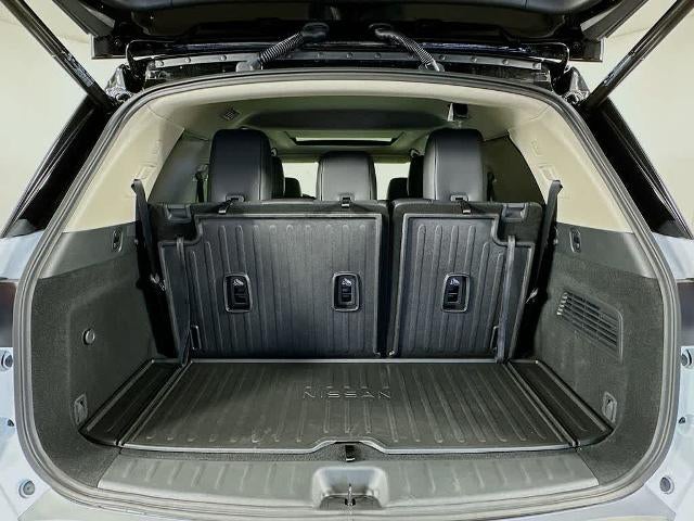 Nissan Pathfinder Platinum 2025