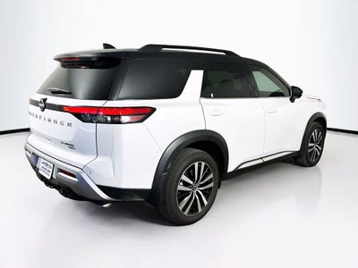 Nissan Pathfinder Platinum 2025