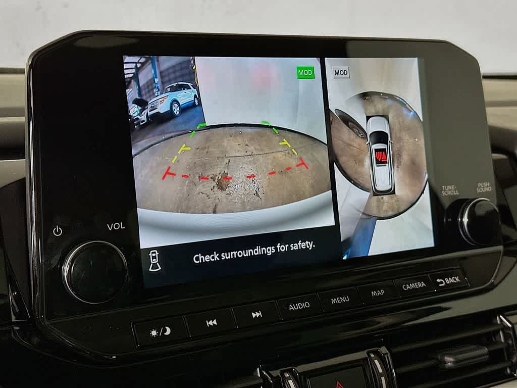 Nissan Pathfinder Platinum 2025