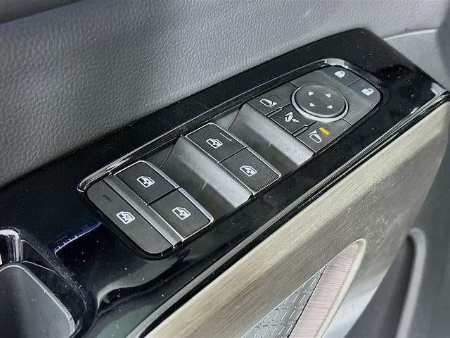 Nissan Pathfinder Platinum 2025