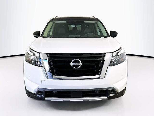 Nissan Pathfinder Platinum 2025