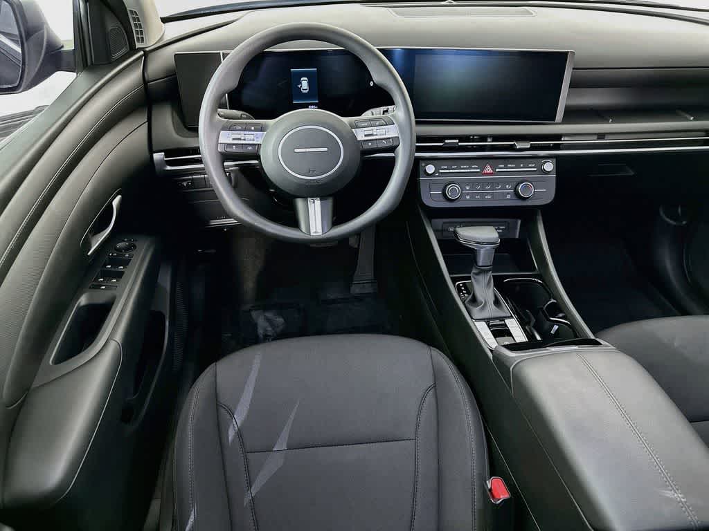 Hyundai Tucson SE 2025