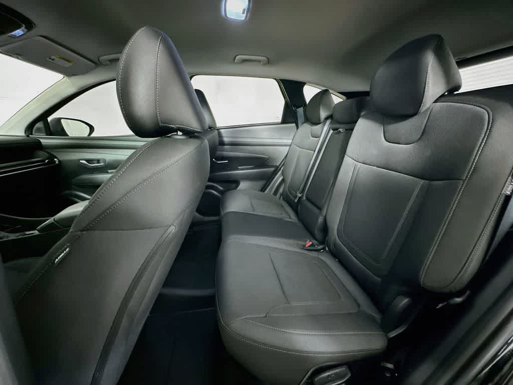 Hyundai Tucson SE 2025