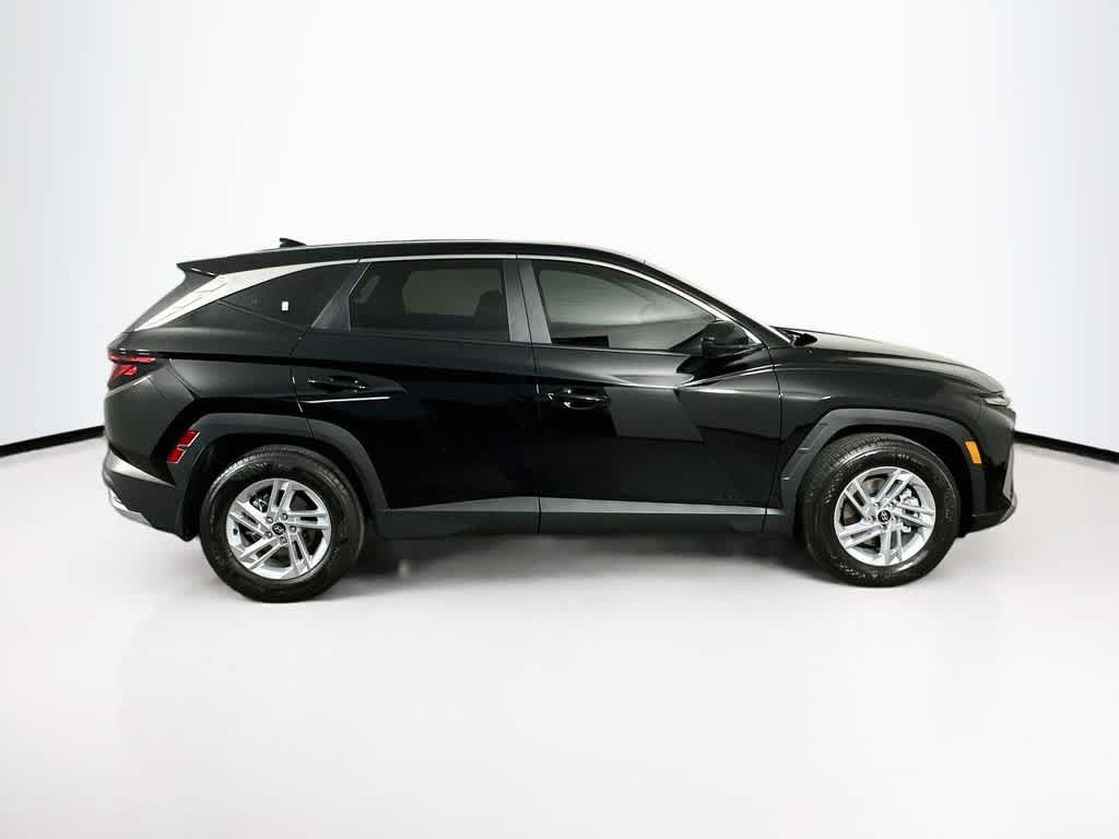 Hyundai Tucson SE 2025