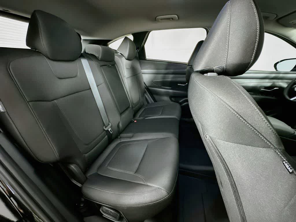 Hyundai Tucson SE 2025