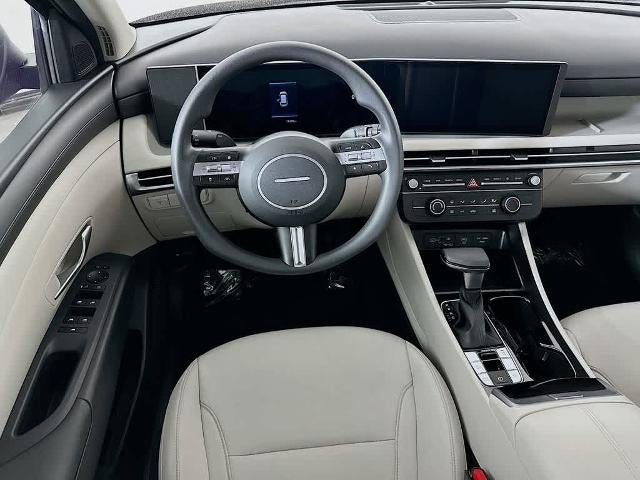 Hyundai Tucson SE 2025