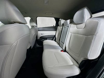 Hyundai Tucson SE 2025