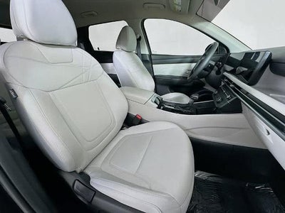 Hyundai Tucson SE 2025