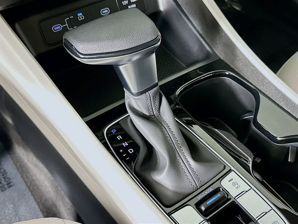 Hyundai Tucson SE 2025