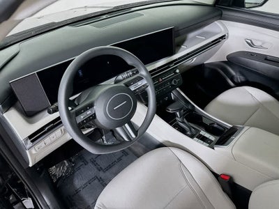 Hyundai Tucson SE 2025