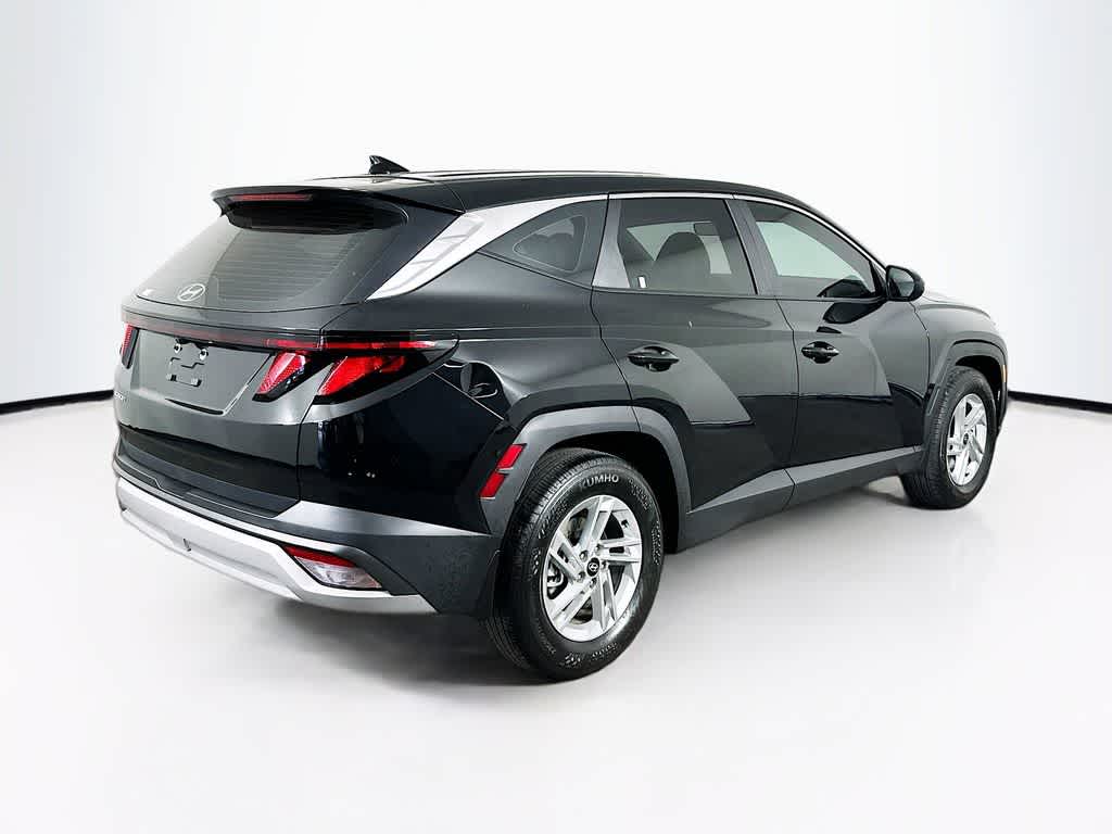 Hyundai Tucson SE 2025