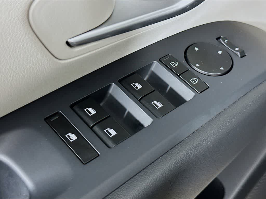 Hyundai Tucson SE 2025