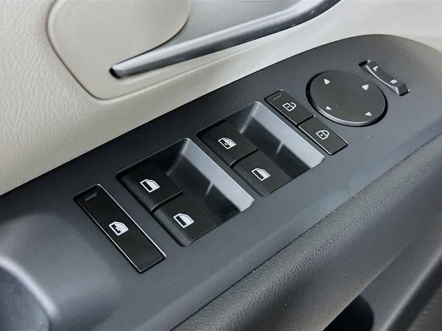 Hyundai Tucson SE 2025