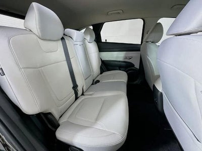 Hyundai Tucson SE 2025