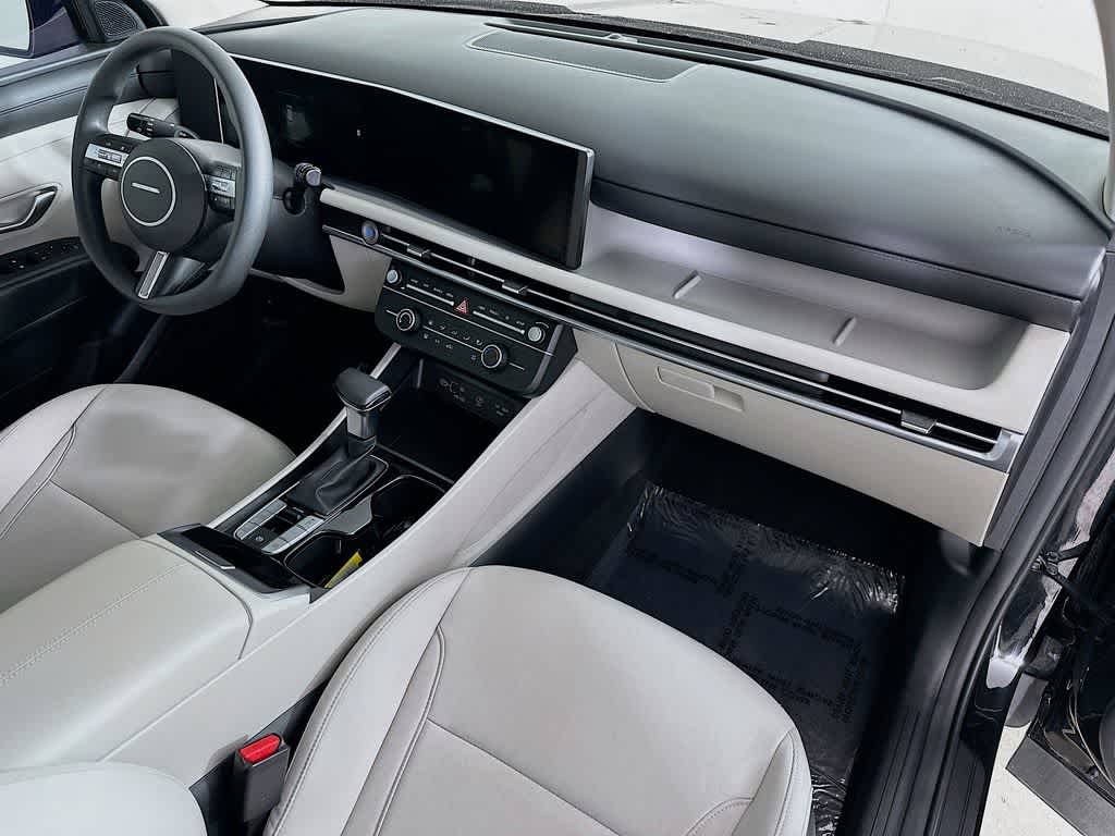 Hyundai Tucson SE 2025